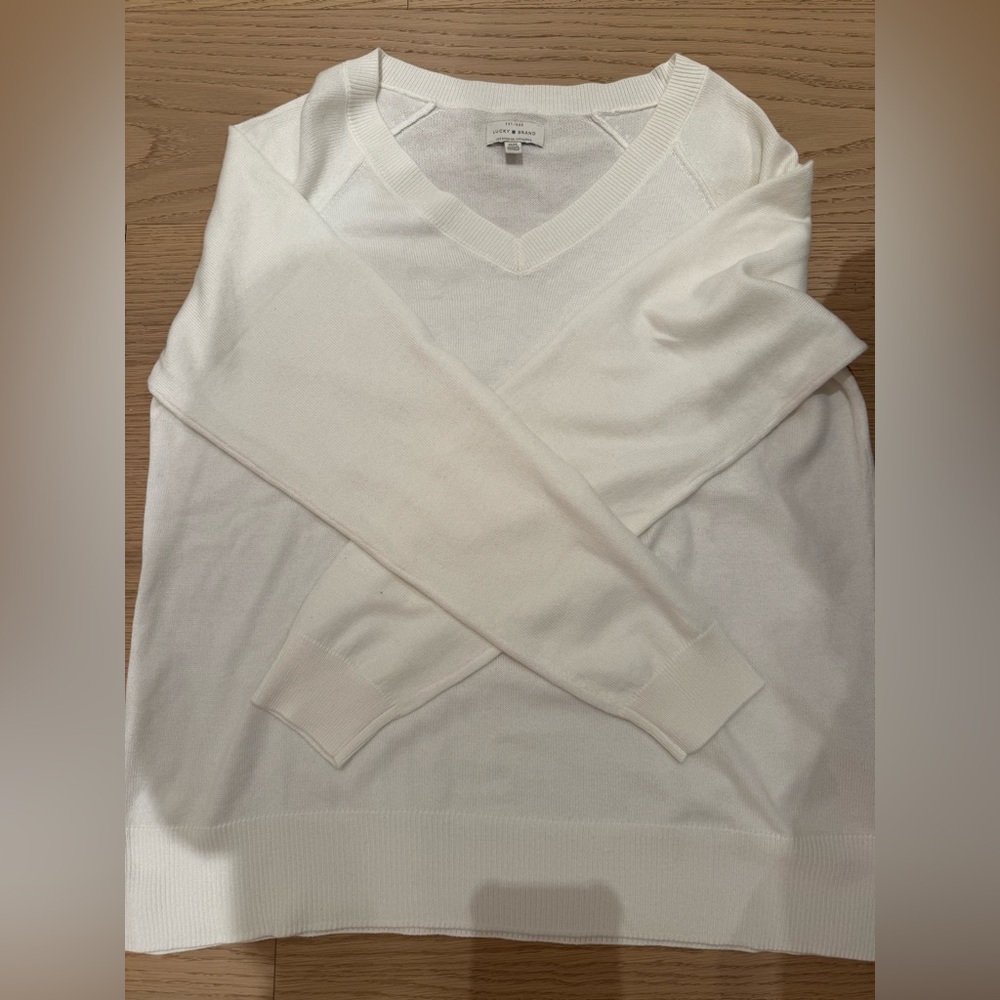 Lucky Brand women’s  Cream V-Neck Sweater